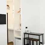 Hasu ゲストハウス 3*