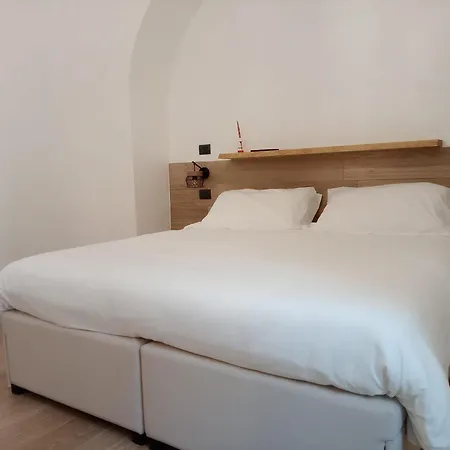 Hasu Guest house *